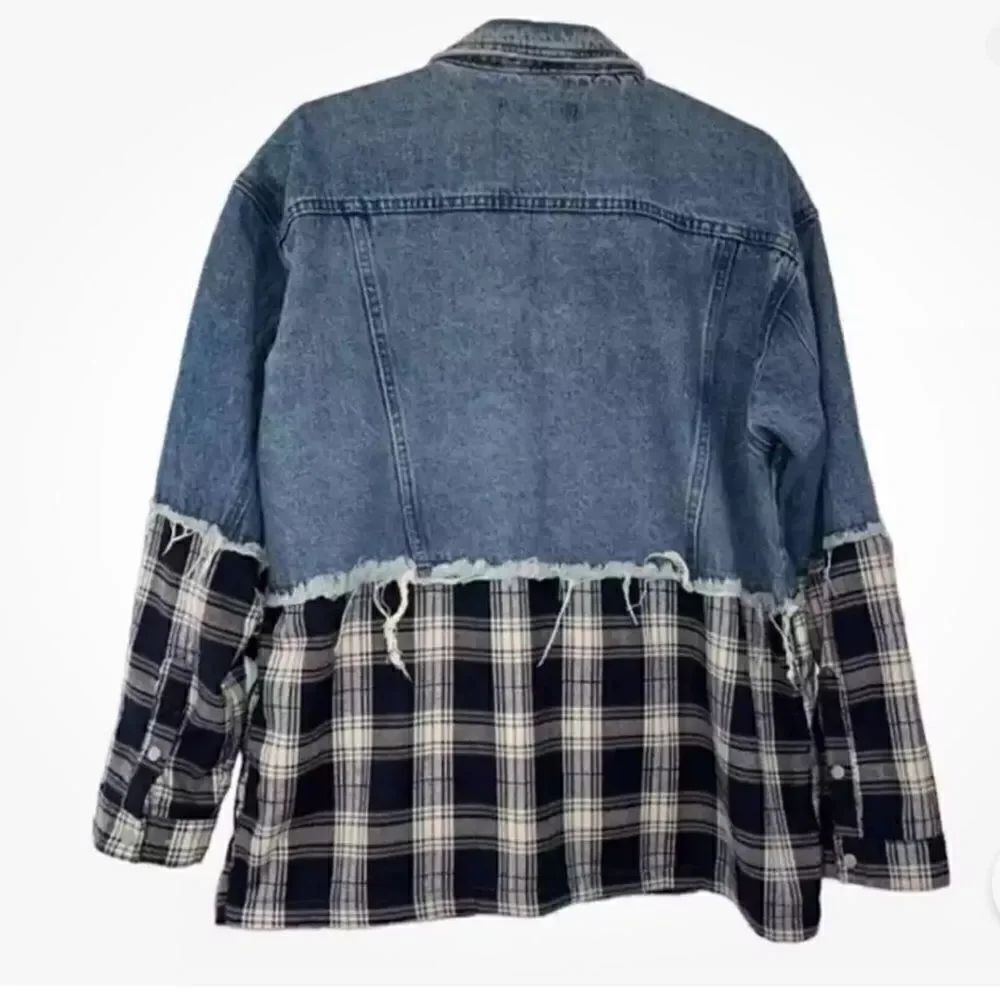 Misguided Oversized Blue Denim
Jacket(Size 6) - Picture 3 of 7